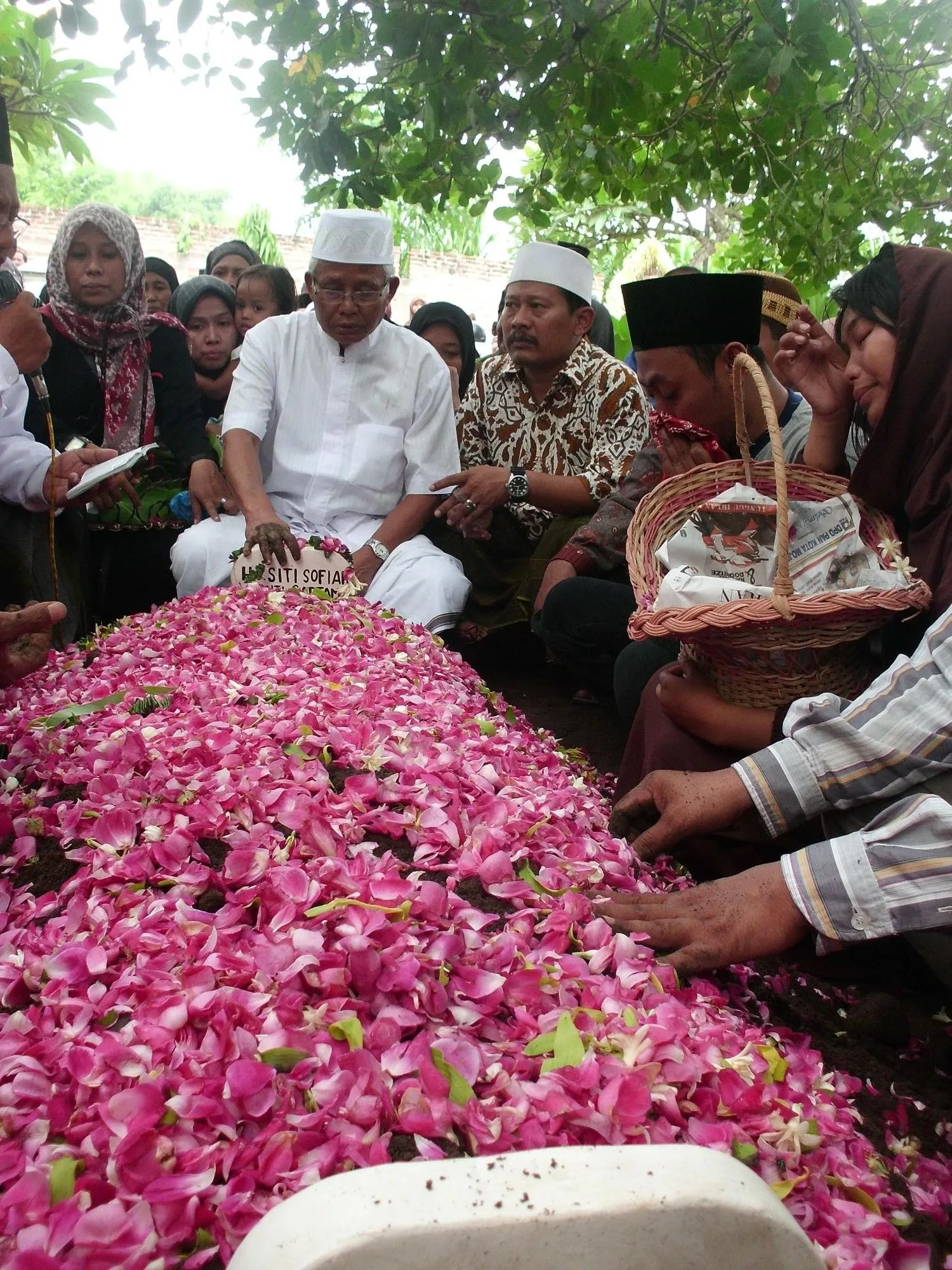 Istri Ketua PCNU Jombang Wafat